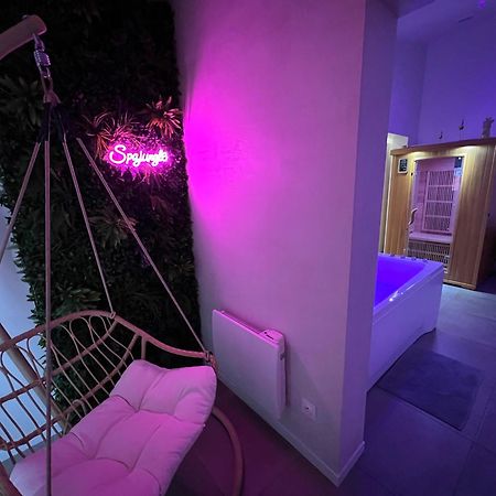 Spa Jungle Le Mesnil-Saint-Denis Bagian luar foto