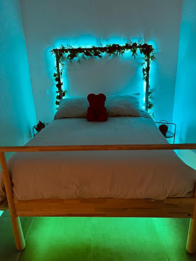 Spa Jungle Le Mesnil-Saint-Denis Bagian luar foto